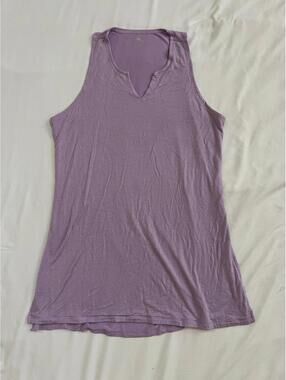 Gaiam women’s size large lavender sleeveless athletic tunic